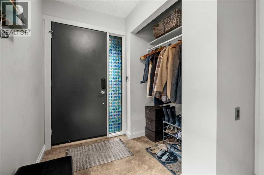 Row / Townhouse for Sale in 73, 27 Silver Springs Drive NW|Calgary, Alberta T3N4N3 3