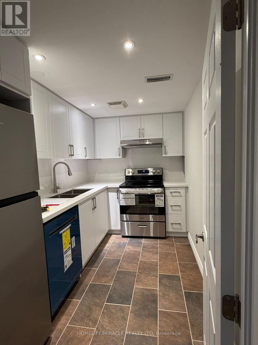 17 TARMACK DRIVE