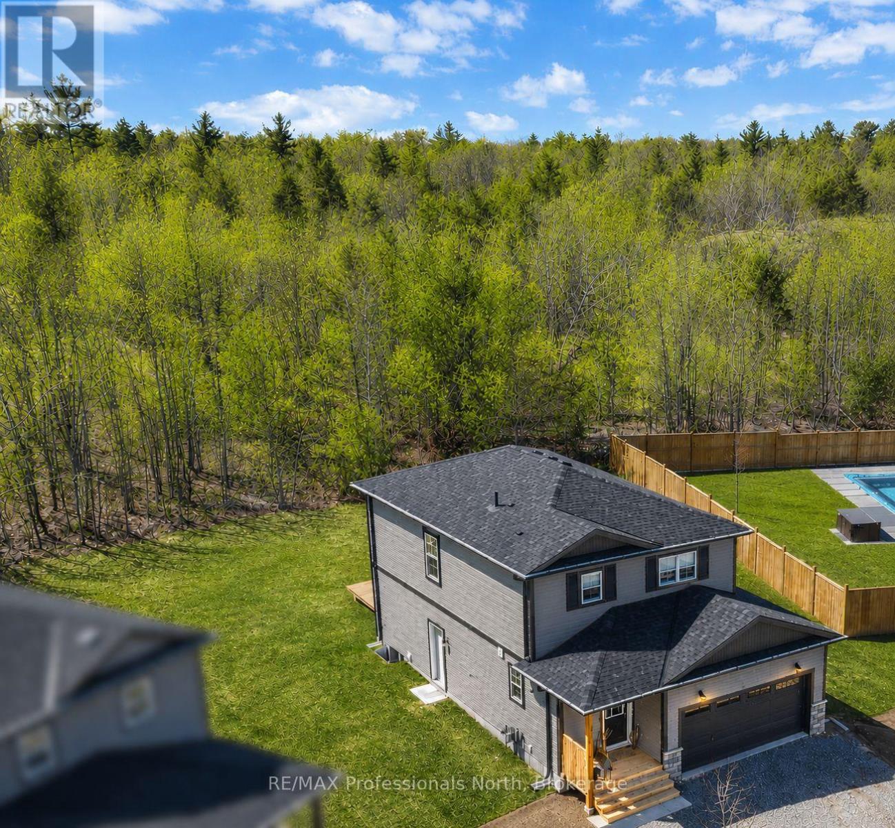 33 WHITEHORN PARK ROAD W