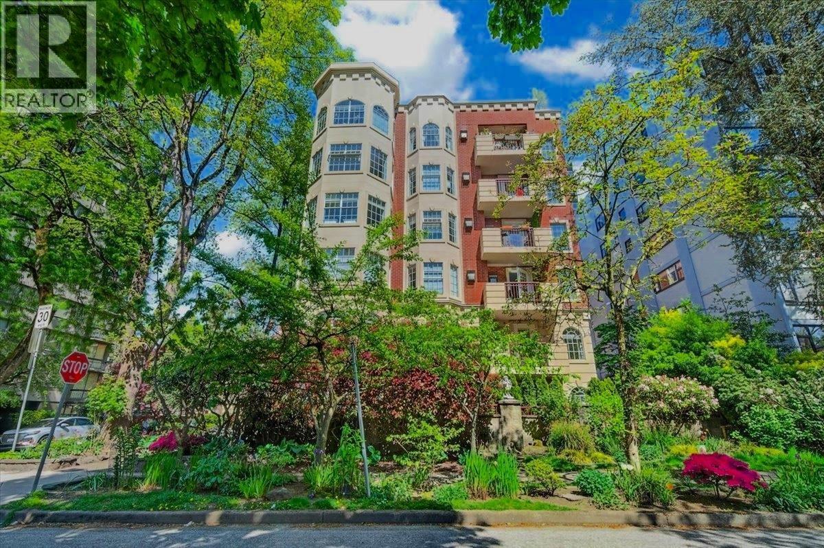 101 888 BUTE STREET|Vancouver, British Columbia V6E1Y5