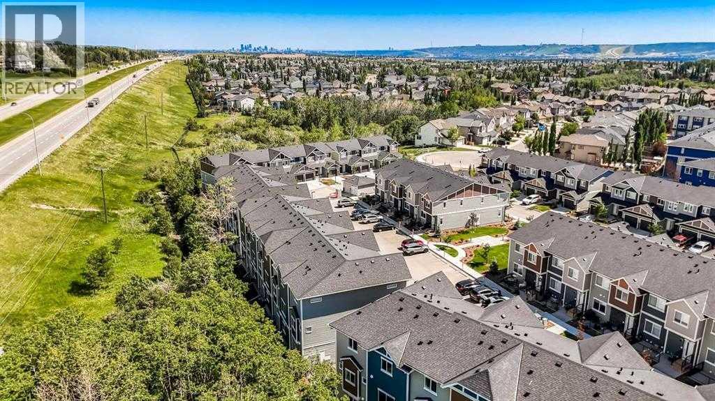 Row / Townhouse for Sale in 96 Tuscany Summit Square NW|Calgary, Alberta T3M0G1 3
