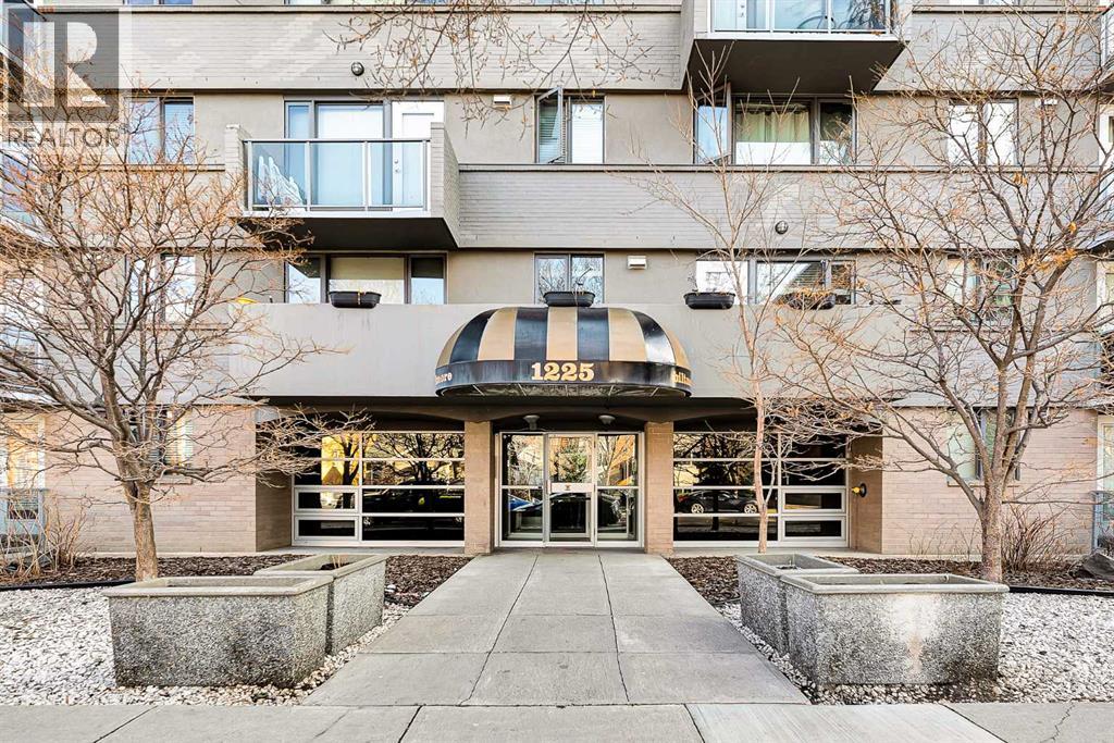 Apartment for Sale in 801, 1225 15 Avenue SW|Calgary, Alberta T3C0X6