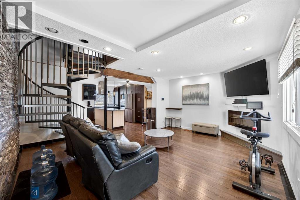 Row / Townhouse for Sale in 173 Templehill Drive NE|Calgary, Alberta T1Y5K6 3