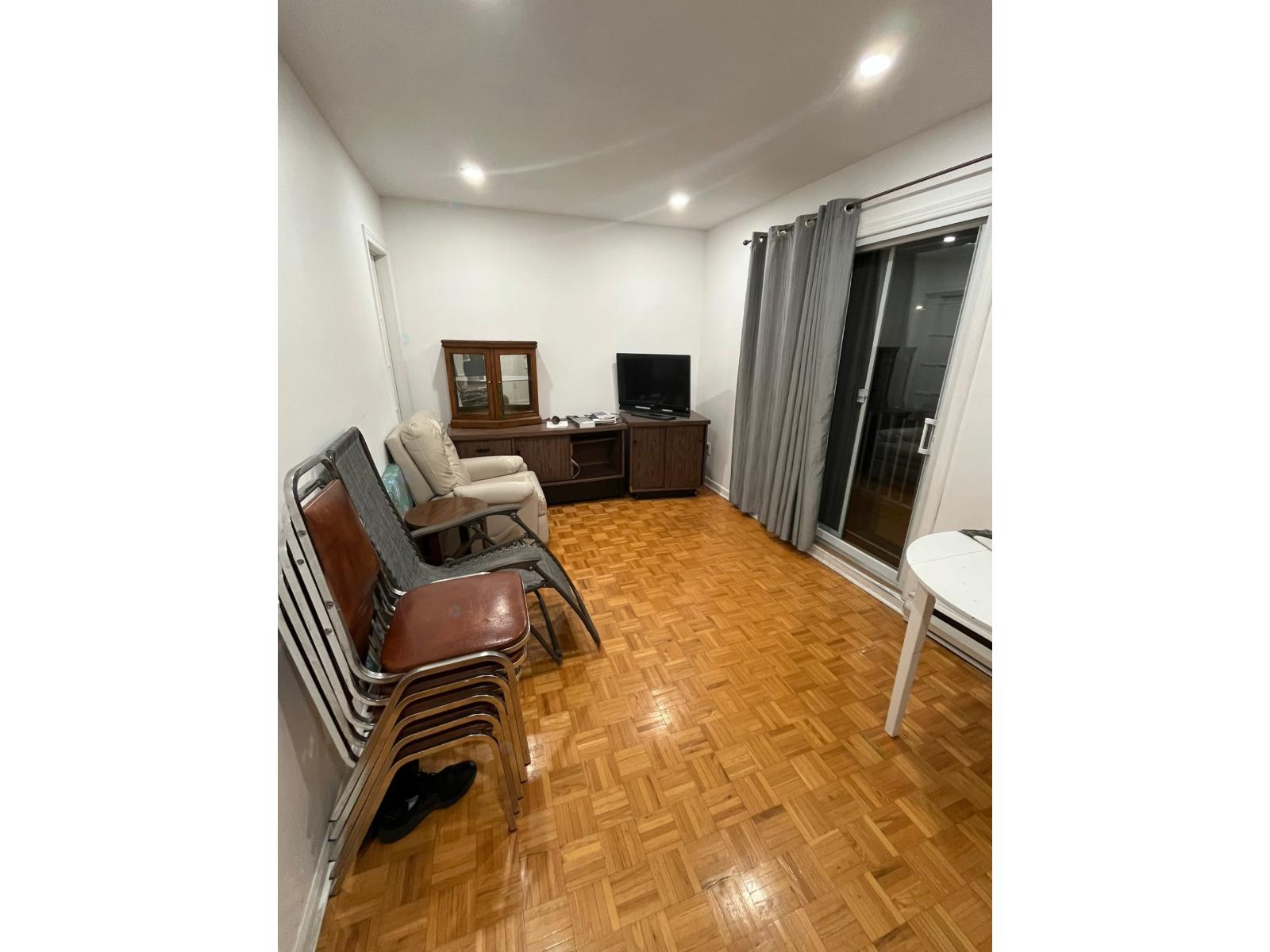 5842 Rue Brossard