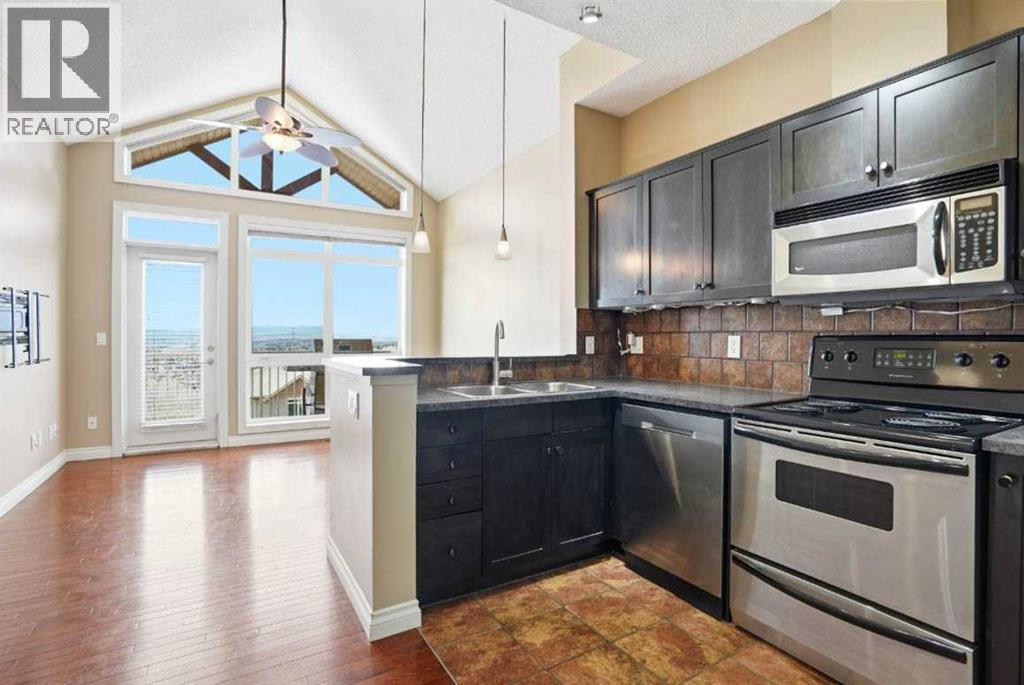 Row / Townhouse for Sale in 11, 148 Rockyledge View NW|Calgary, Alberta t3g5y4
