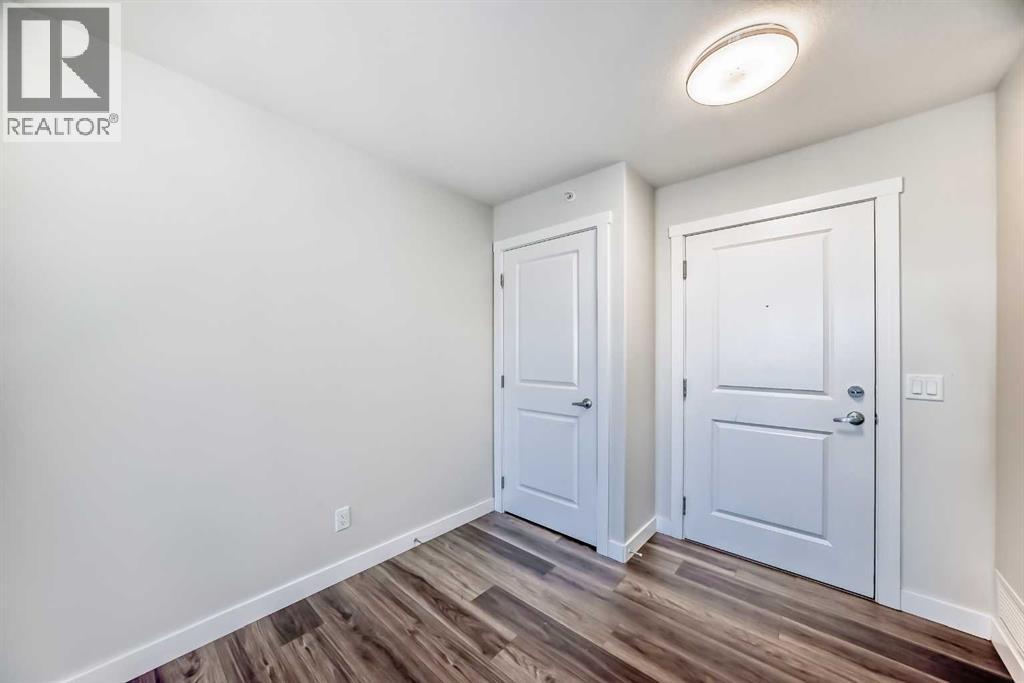 Apartment for Sale in 2425, 6118 80 Avenue NE|Calgary, Alberta T3J0S6 5