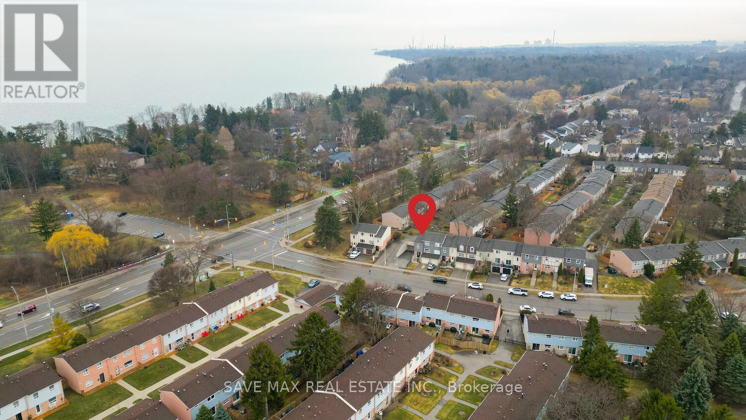Row / Townhouse for Sale in 145 - 1050 SHAWNMARR ROAD|Mississauga (Port Credit), Ontario L5H3V1 3