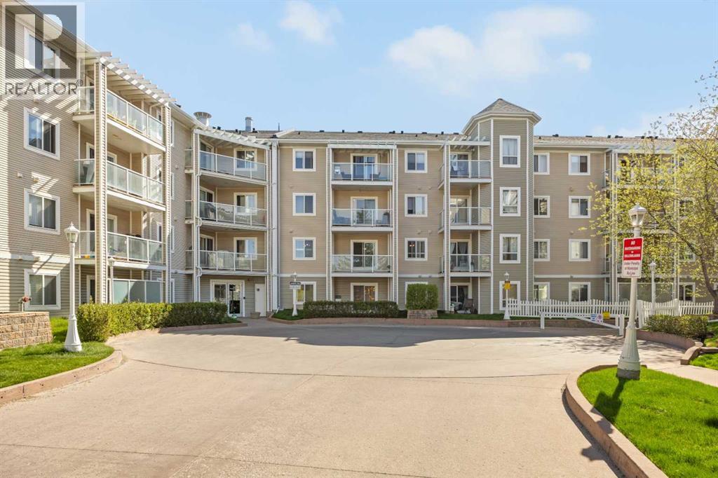 Apartment for Sale in 209, 260 Shawville Way SE|Calgary, Alberta T2Y3Z7