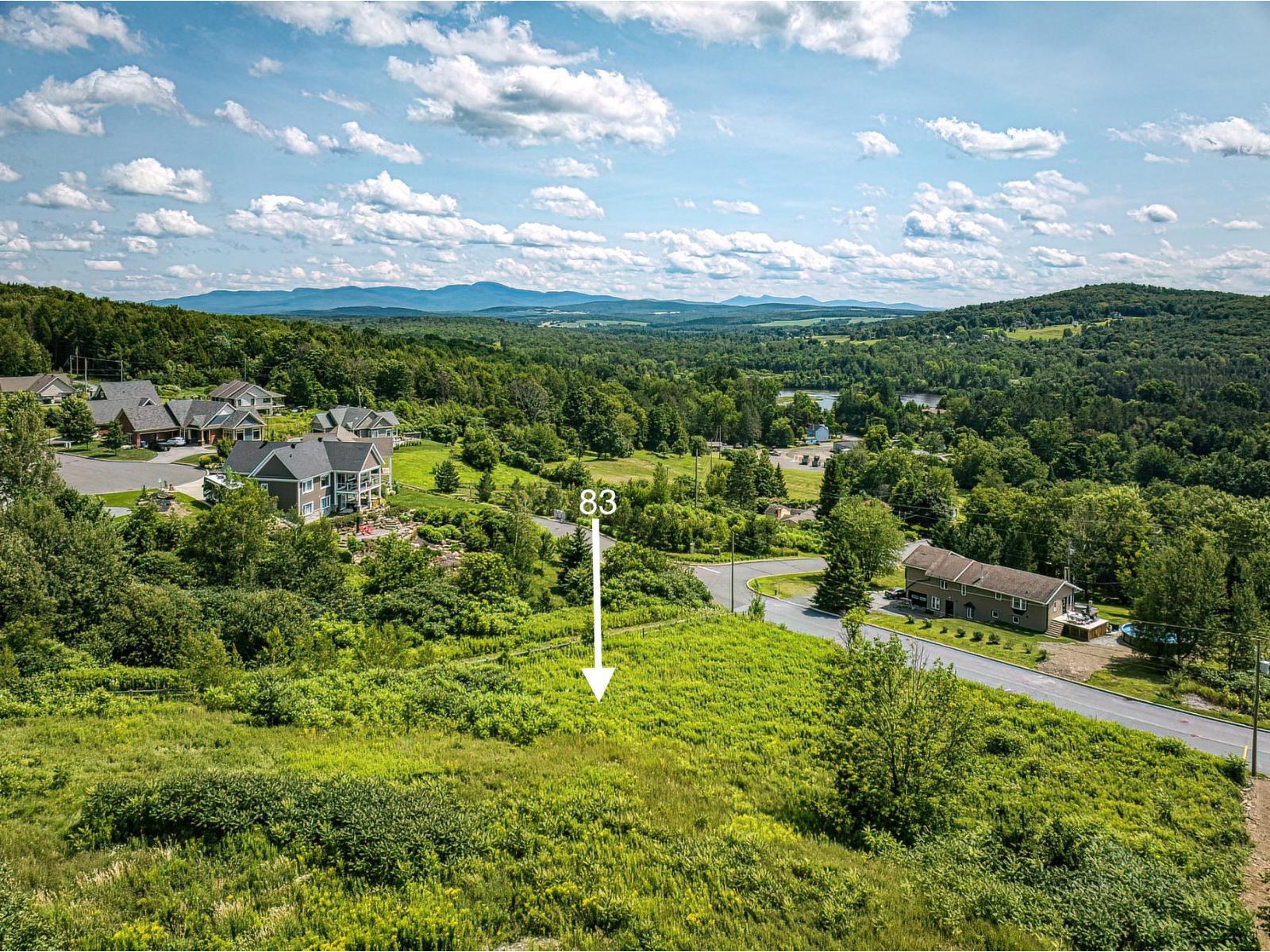 Rue de Sweetsburg, Cowansville, Quebec J2K3W1