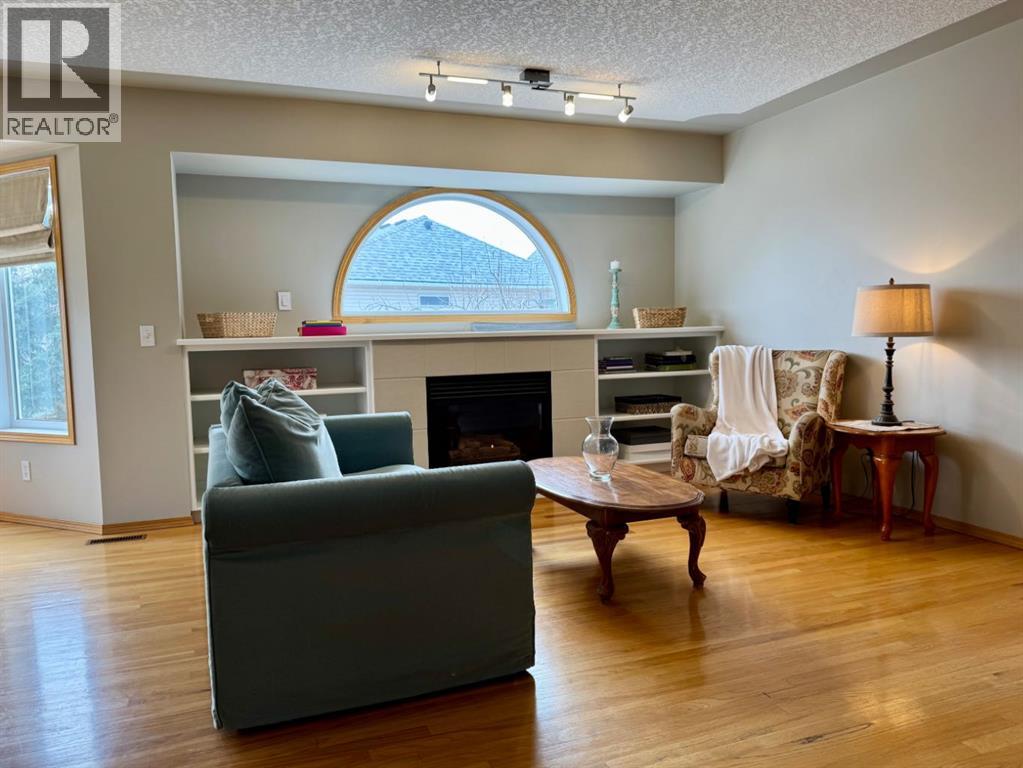 Row / Townhouse for Sale in 131 Patina Rise SW|Calgary, Alberta T3H3R5 3