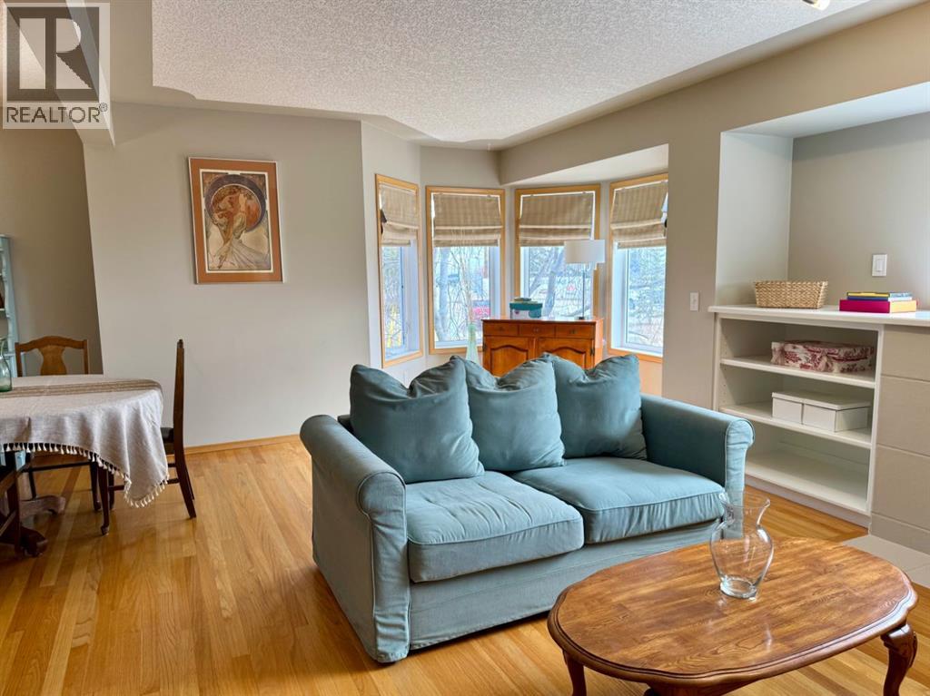 Row / Townhouse for Sale in 131 Patina Rise SW|Calgary, Alberta T3H3R5 4