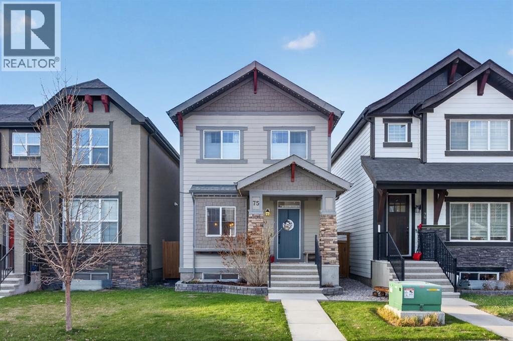 House for Sale in 75 Masters Heights SE|Calgary, Alberta T3M2M7 2