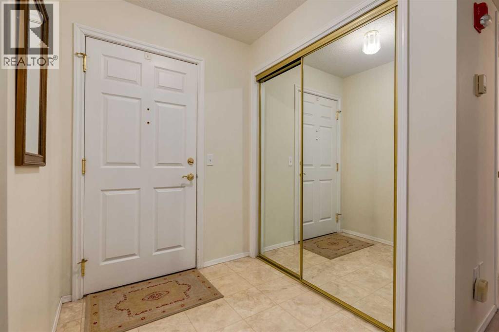 Apartment for Sale in 3204, 3204 Sienna Park Green SW|Calgary, Alberta T3H3N7 2