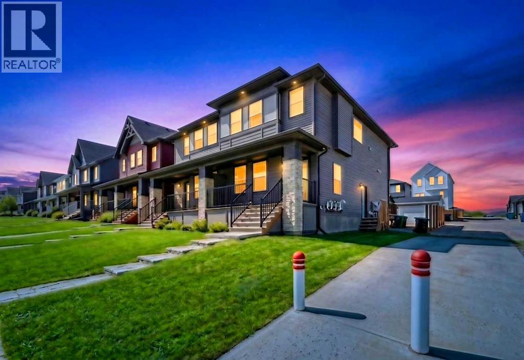 Duplex for Sale in 125 Edith Gate NW|Calgary, Alberta T3R1Z2