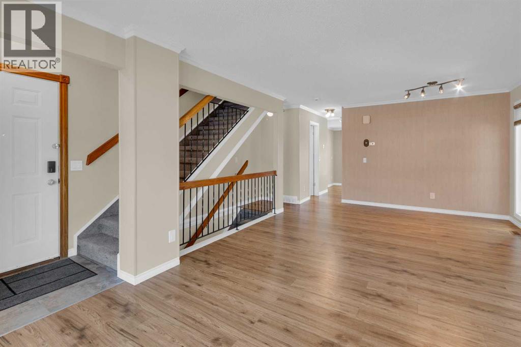 House for Sale in 2537 9 Avenue SE|Calgary, Alberta T2A0B4 3