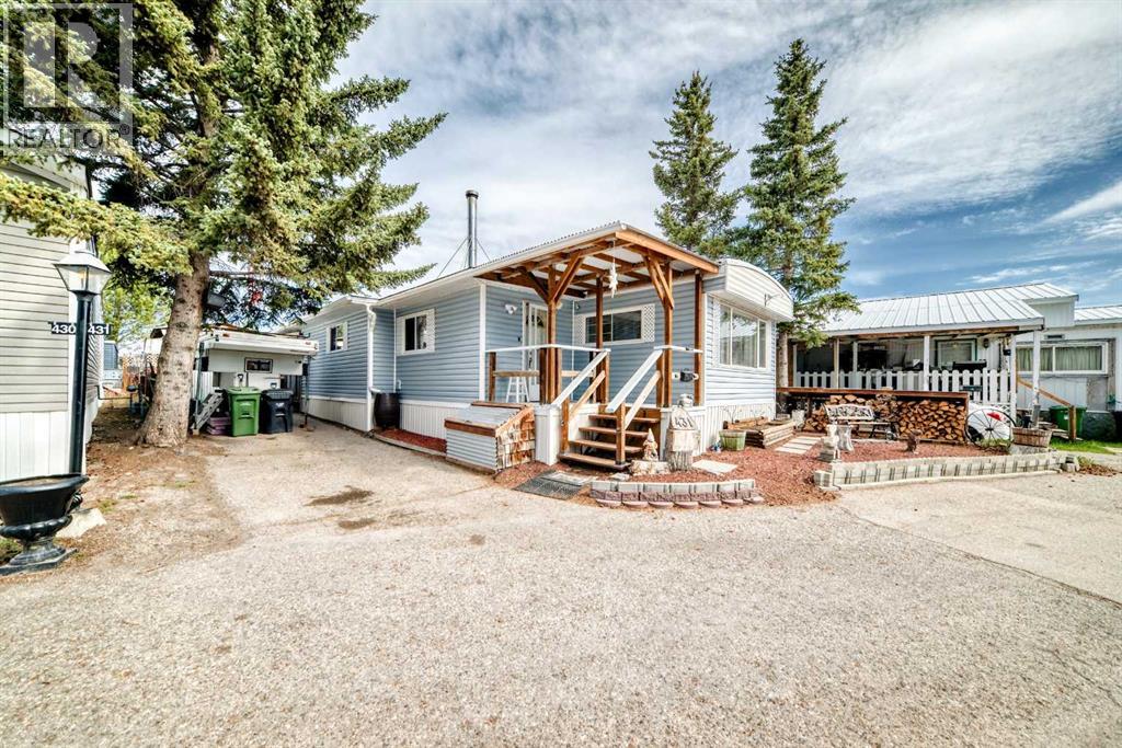 Mobile Home for Sale in 431, 3223 83 Street NW|Calgary, Alberta T3B5P2 2