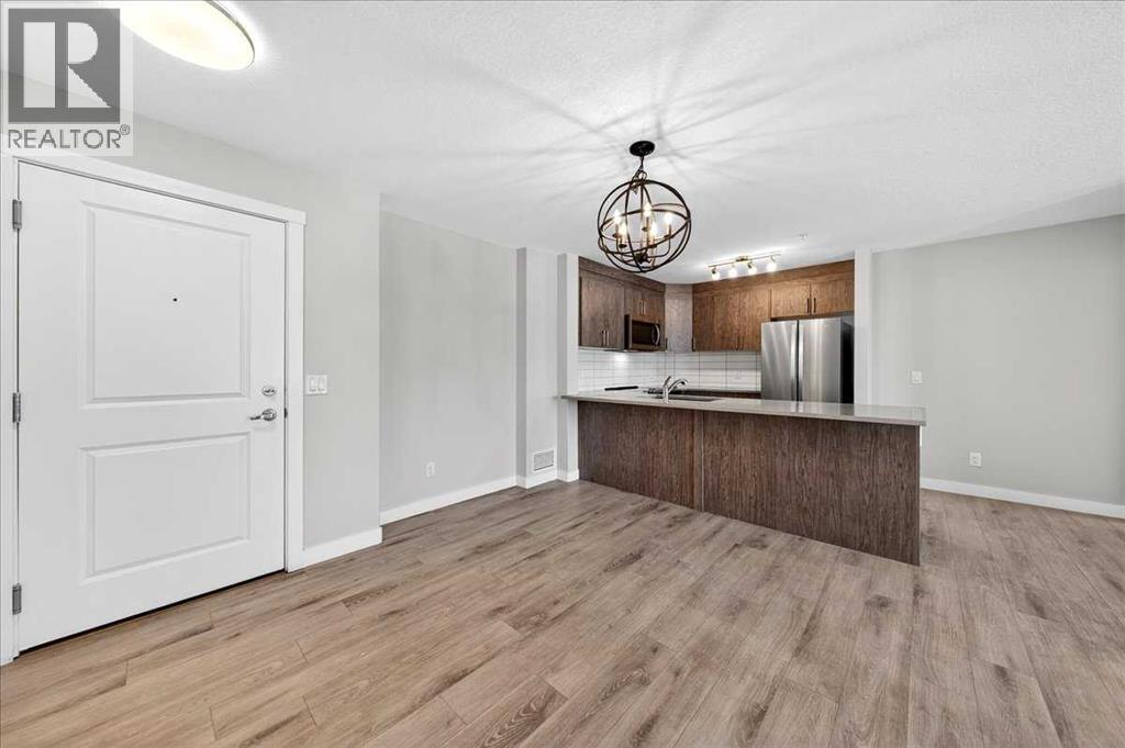 Apartment for Sale in 2208, 6118 80 Avenue NE|Calgary, Alberta T3J0S6 5