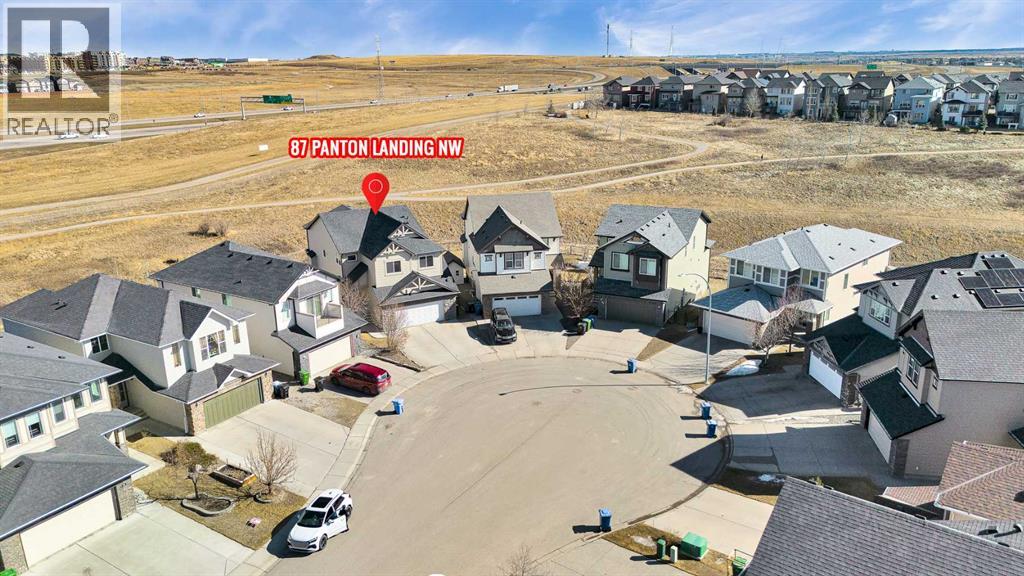 House for Sale in 87 Panton Landing NW|Calgary, Alberta T3K0W4 4