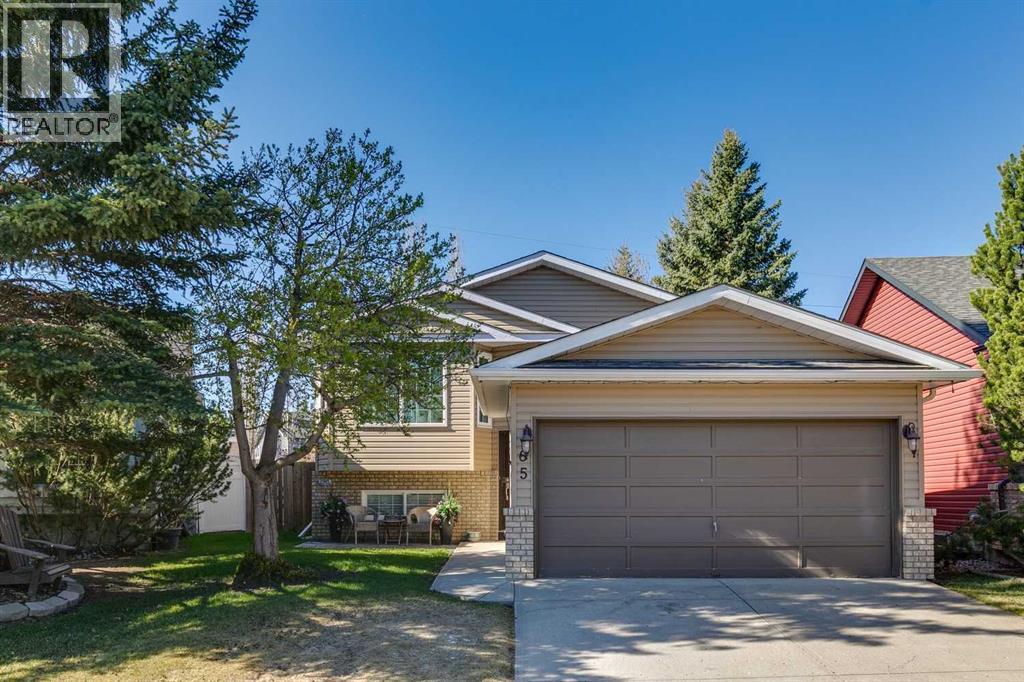 House for Sale in 65 Shawinigan Way SW|Calgary, Alberta T2Y2X3