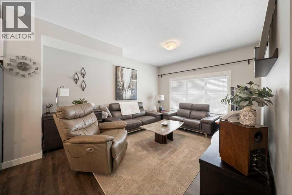 Row / Townhouse for Sale in 512 Cranford Drive SE|Calgary, Alberta T3M2P7 4