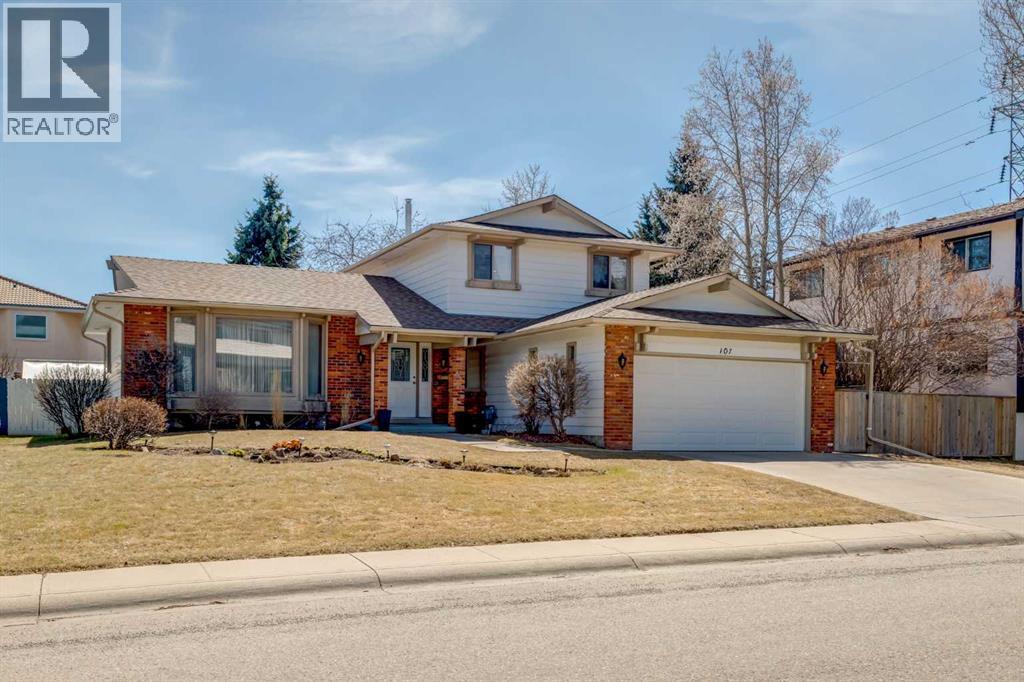 House for Sale in 107 Valhalla Crescent NW|Calgary, Alberta T3A1Z7