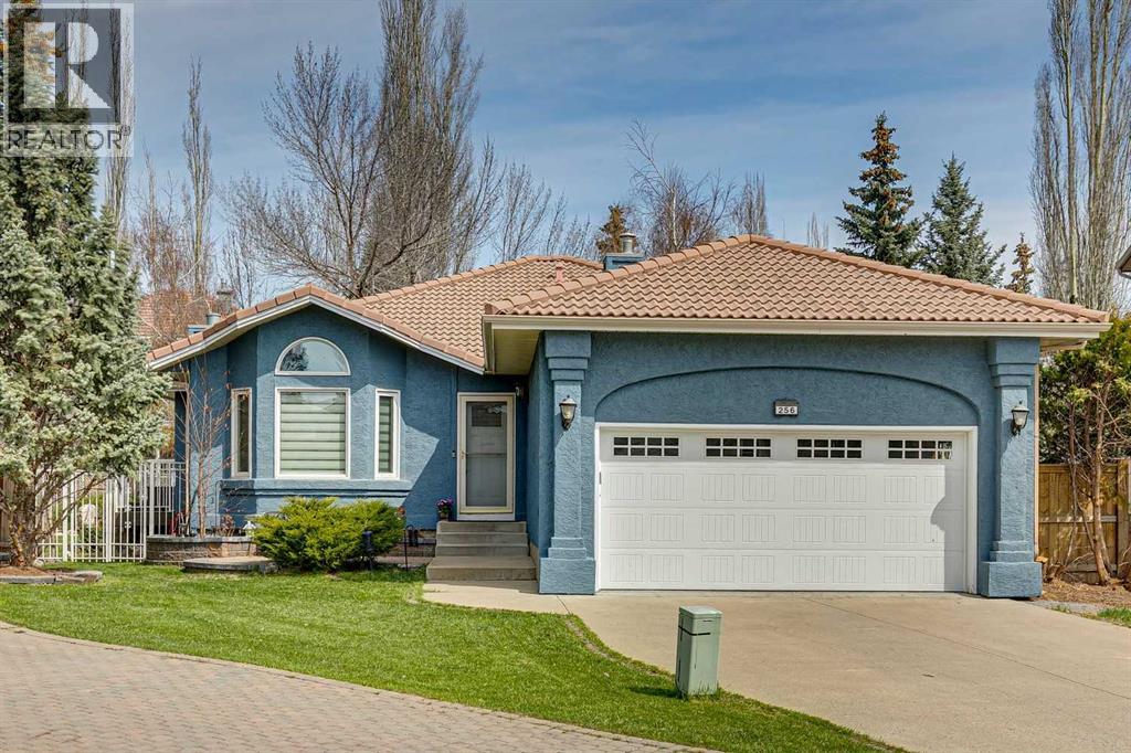 House for Sale in 256 Sirocco Place SW|Calgary, Alberta T3H2N3