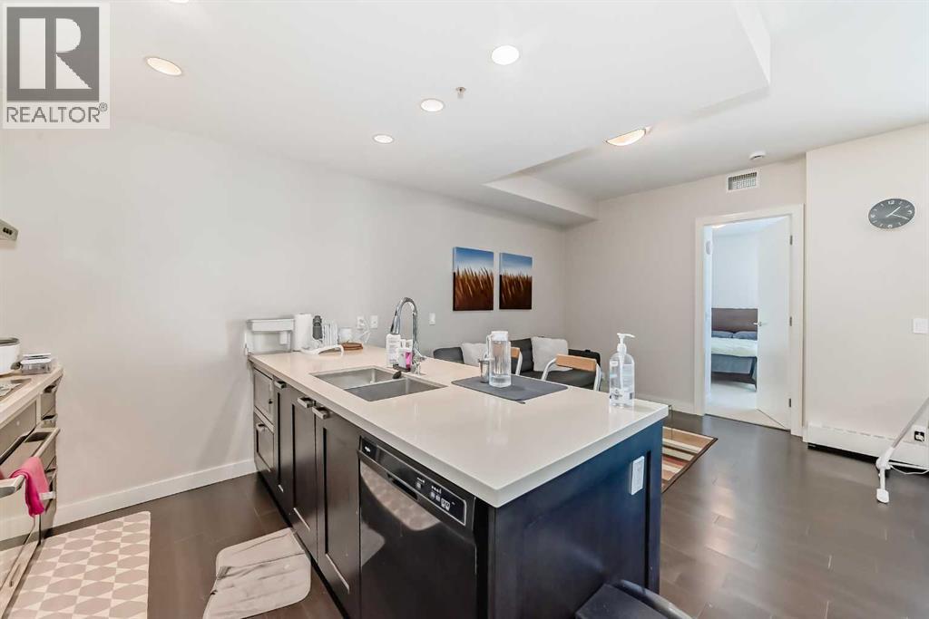 Apartment for Sale in 611, 222 Riverfront Avenue SW|Calgary, Alberta T2P0W3 5