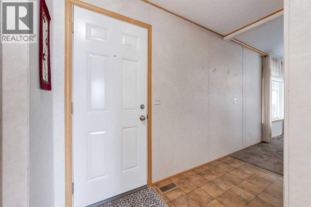 Mobile Home for Sale in 95, 99 Arbour Lake Road NW|Calgary, Alberta T3G4E4 4