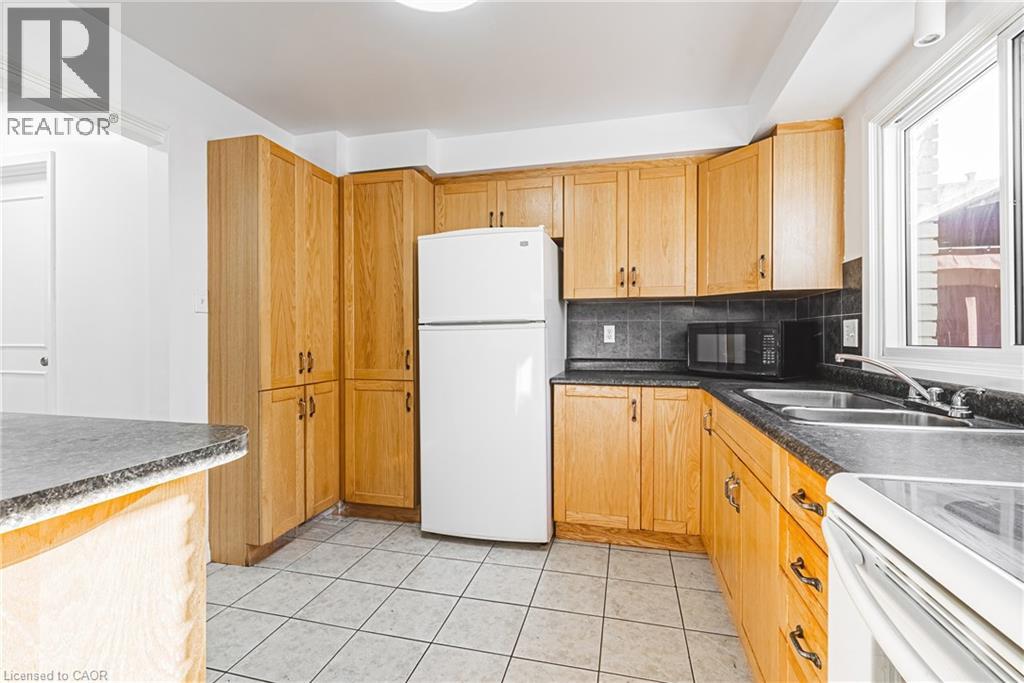 For sale: 2220 UPPER MIDDLE Road Unit# 4, Burlington, Ontario L7P2Z9 ...