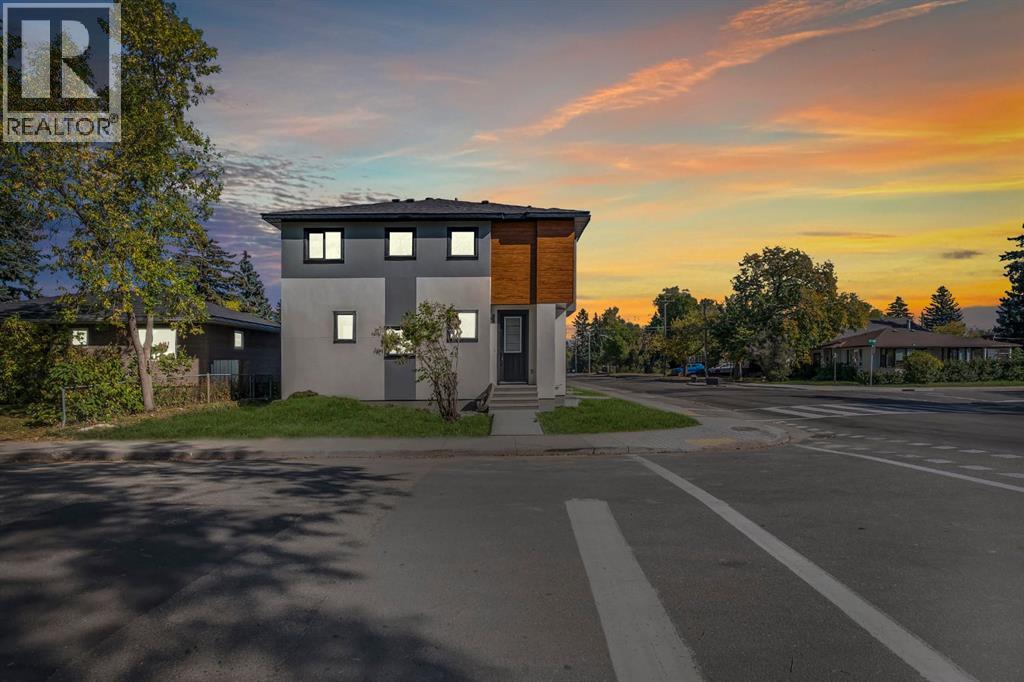 Row / Townhouse for Sale in 1846 24 Avenue NW|Calgary, Alberta T2M3T6 3