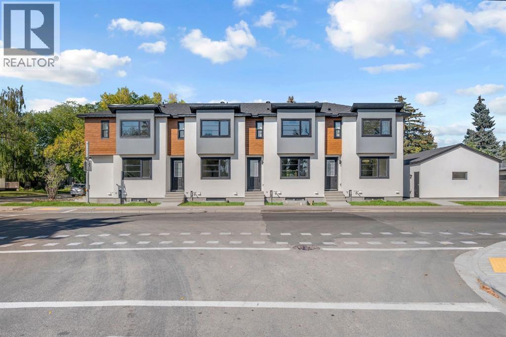 Row / Townhouse for Sale in 1846 24 Avenue NW|Calgary, Alberta T2M3T6 2