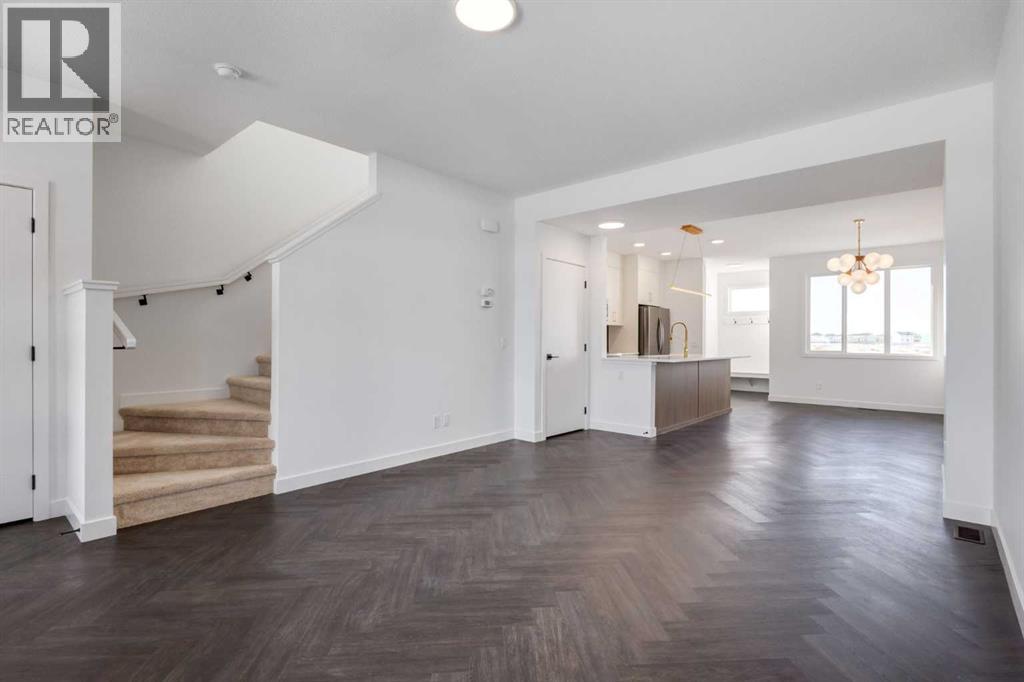 Row / Townhouse for Sale in 7126 Rangeview Avenue SE|Calgary, Alberta T3S0S7 4