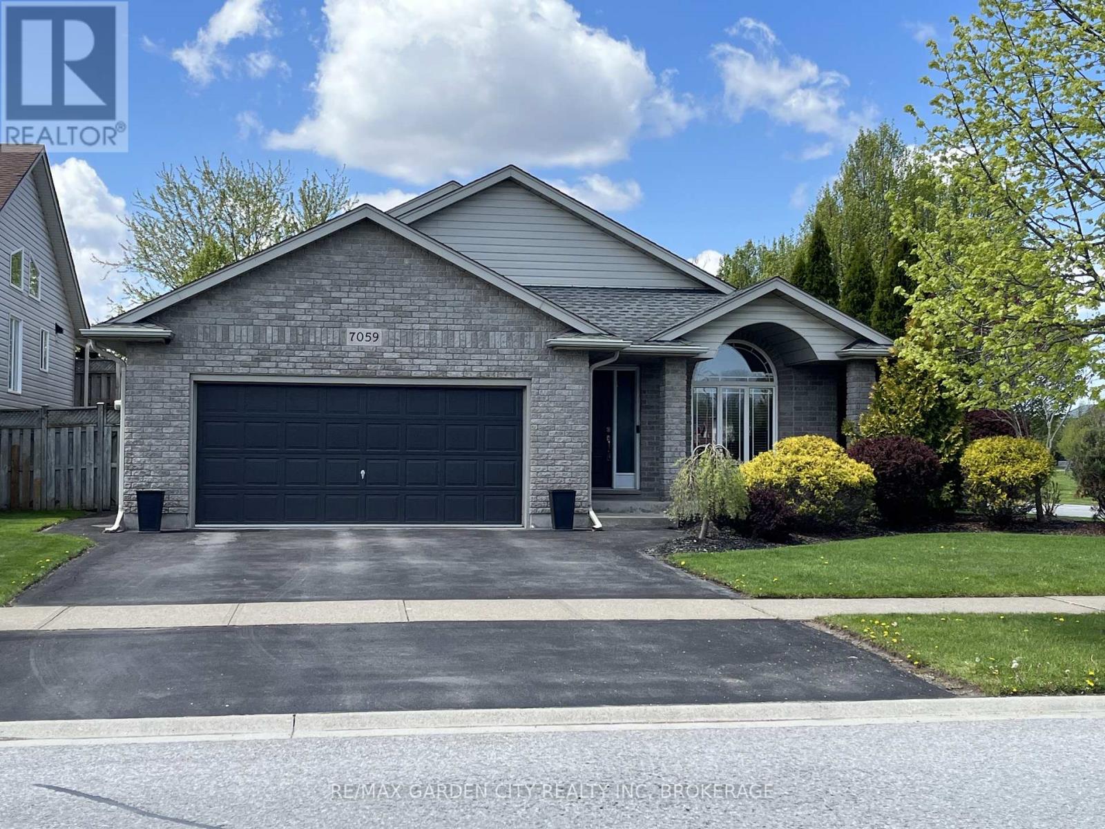 For sale: 7059 PARKSIDE ROAD, Niagara Falls (Forestview), Ontario
