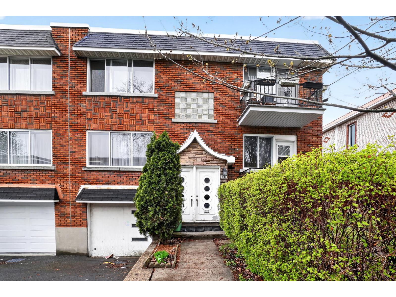 9140-9142 Rue Waverly, Montréal (Ahuntsic-Cartierville), Quebec H2N1T9