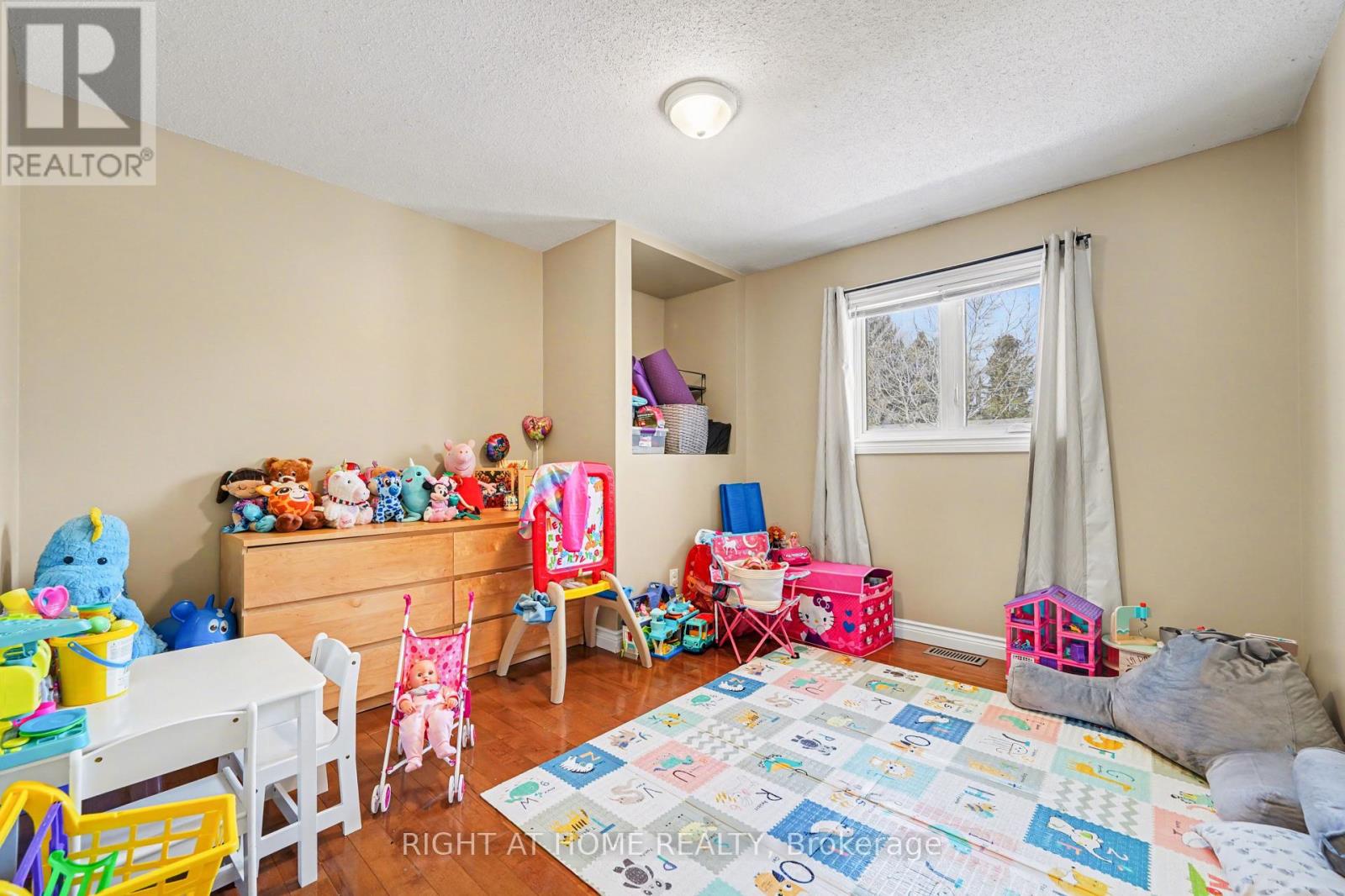 property-image