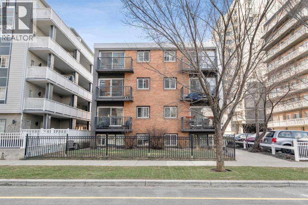 Apartment for Sale in 402, 812 15 Avenue SW|Calgary, Alberta T2R0S1 3
