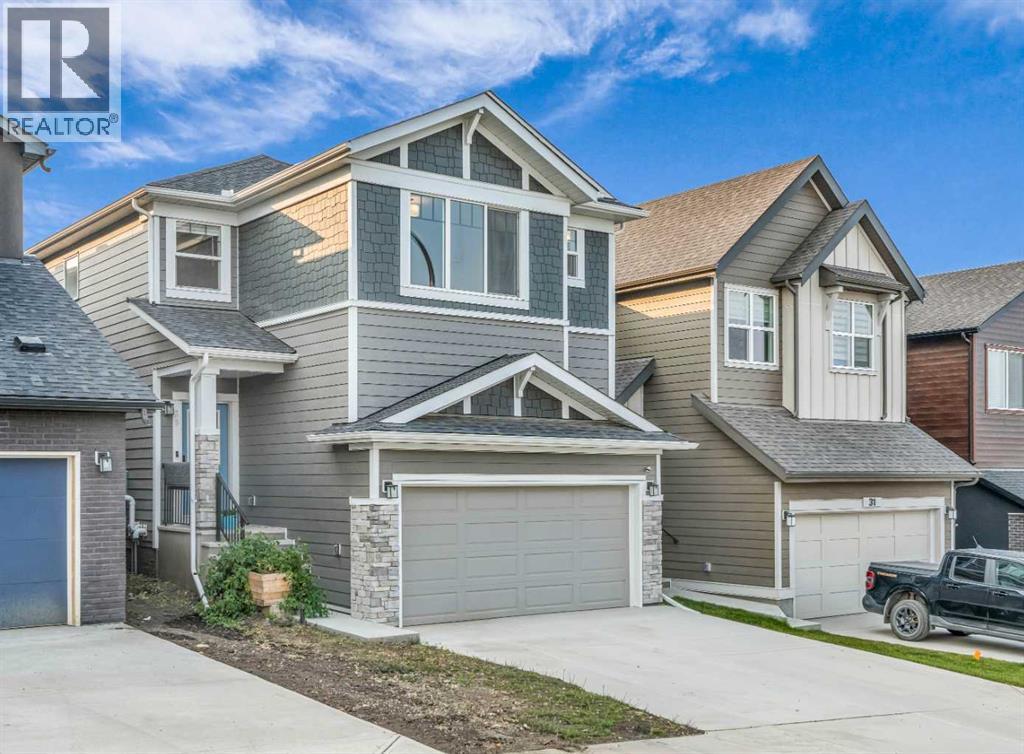 House for Sale in 35 Versant View SW|Calgary, Alberta T2Y0W9