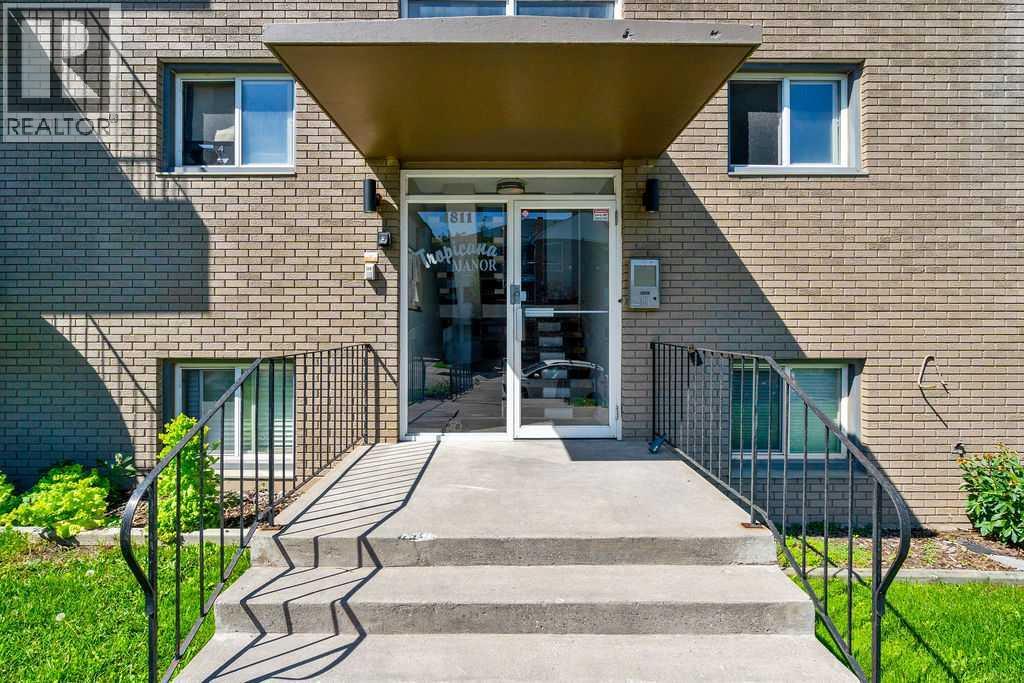 Apartment for Sale in 404, 1811 18A Street SW|Calgary, Alberta T2T4W1 2