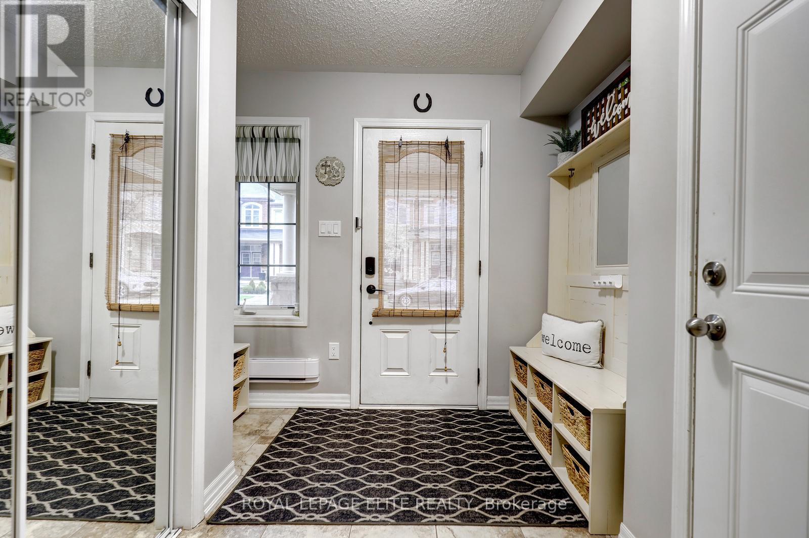 Row / Townhouse for Sale in 304 SARAH CLINE DRIVE|Oakville (GO Glenorchy), Ontario L6M0V7 5