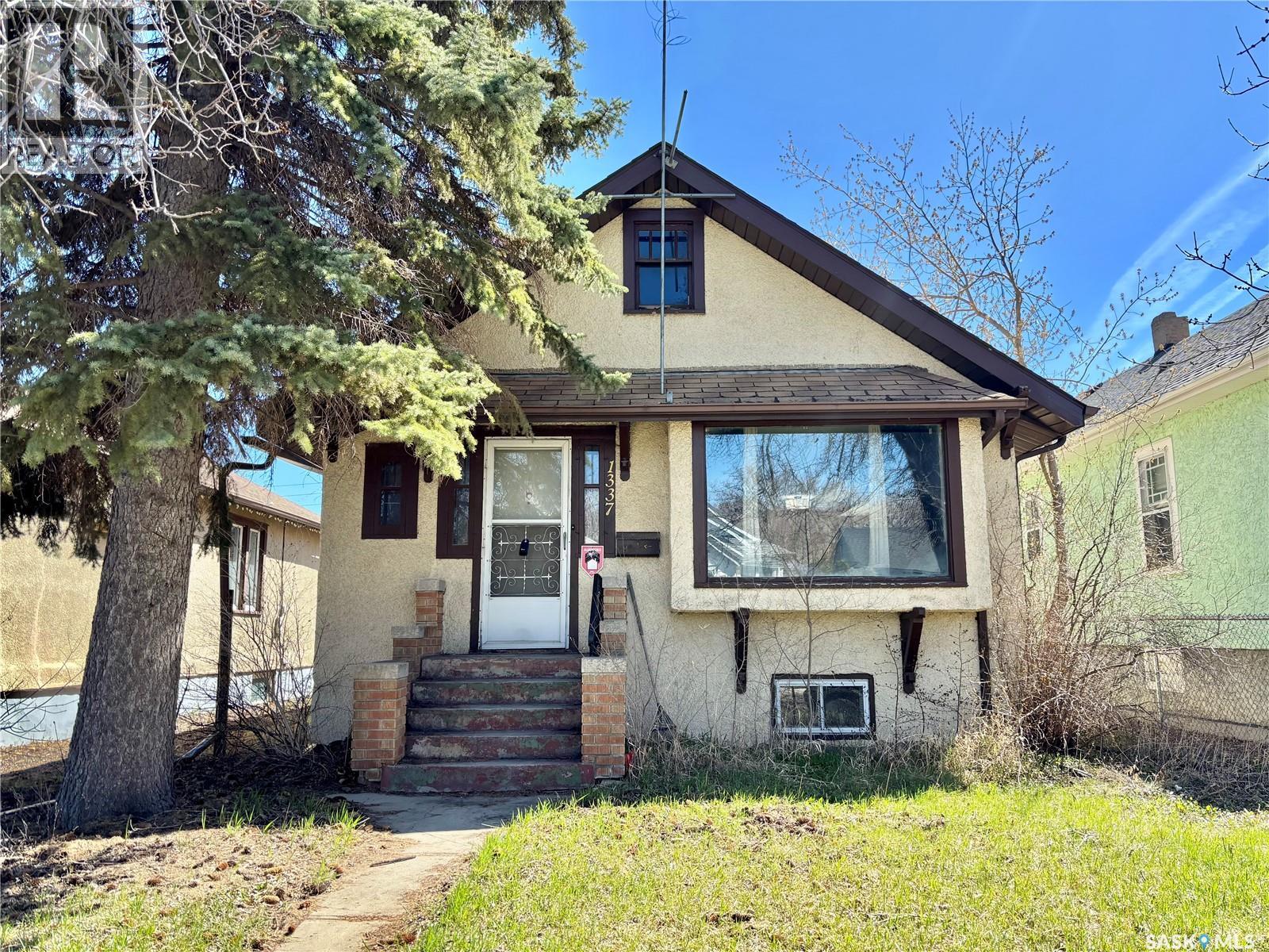 1337 Mctavish STREET