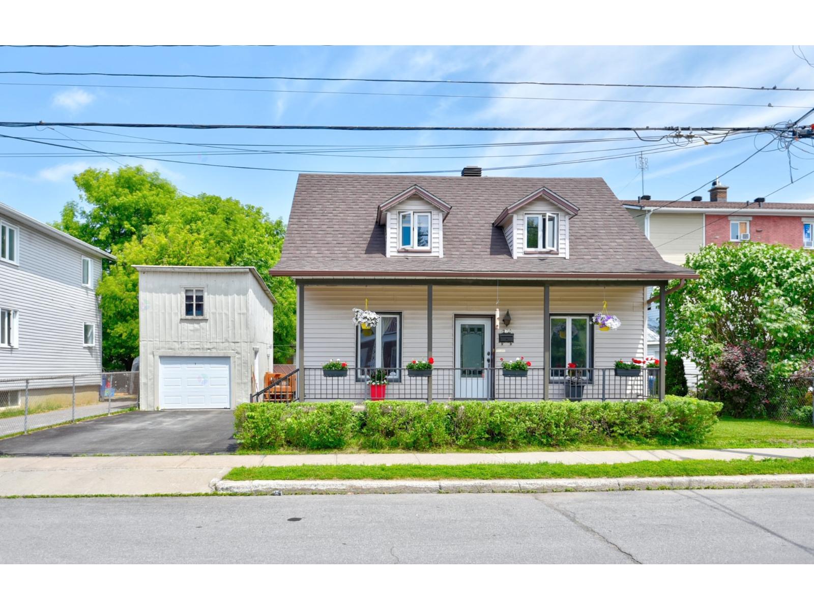 270 Rue St-Joseph, Joliette, Quebec J6E5E1