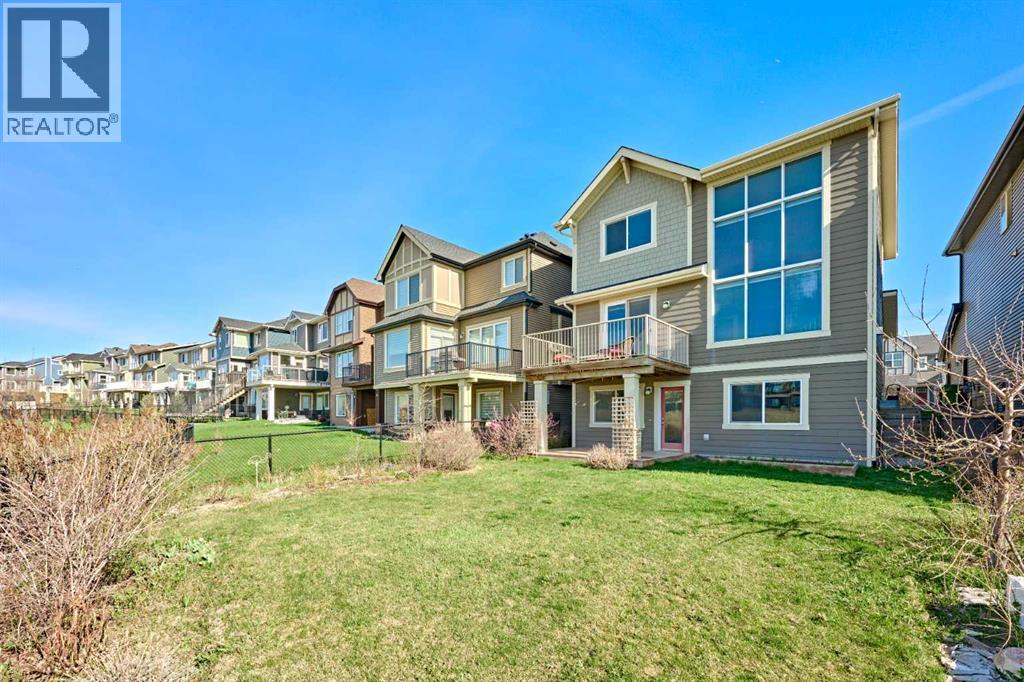 House for Sale in 109 Sherwood Road NW|Calgary, Alberta T3R0P1