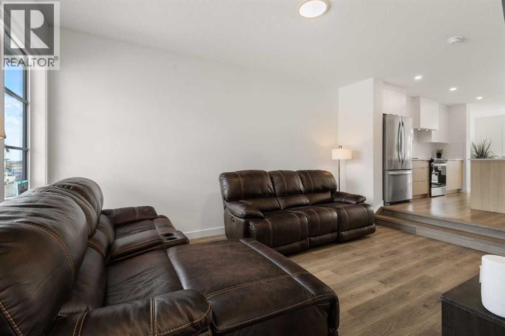 Row / Townhouse for Sale in 19825 45 Street SE|Calgary, Alberta T3M3B5 5
