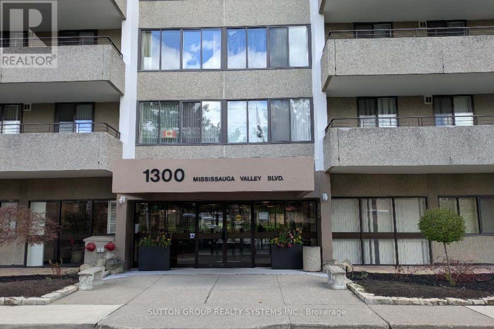 504 - 1300 MISSISSAUGA VALLEY BOULEVARD