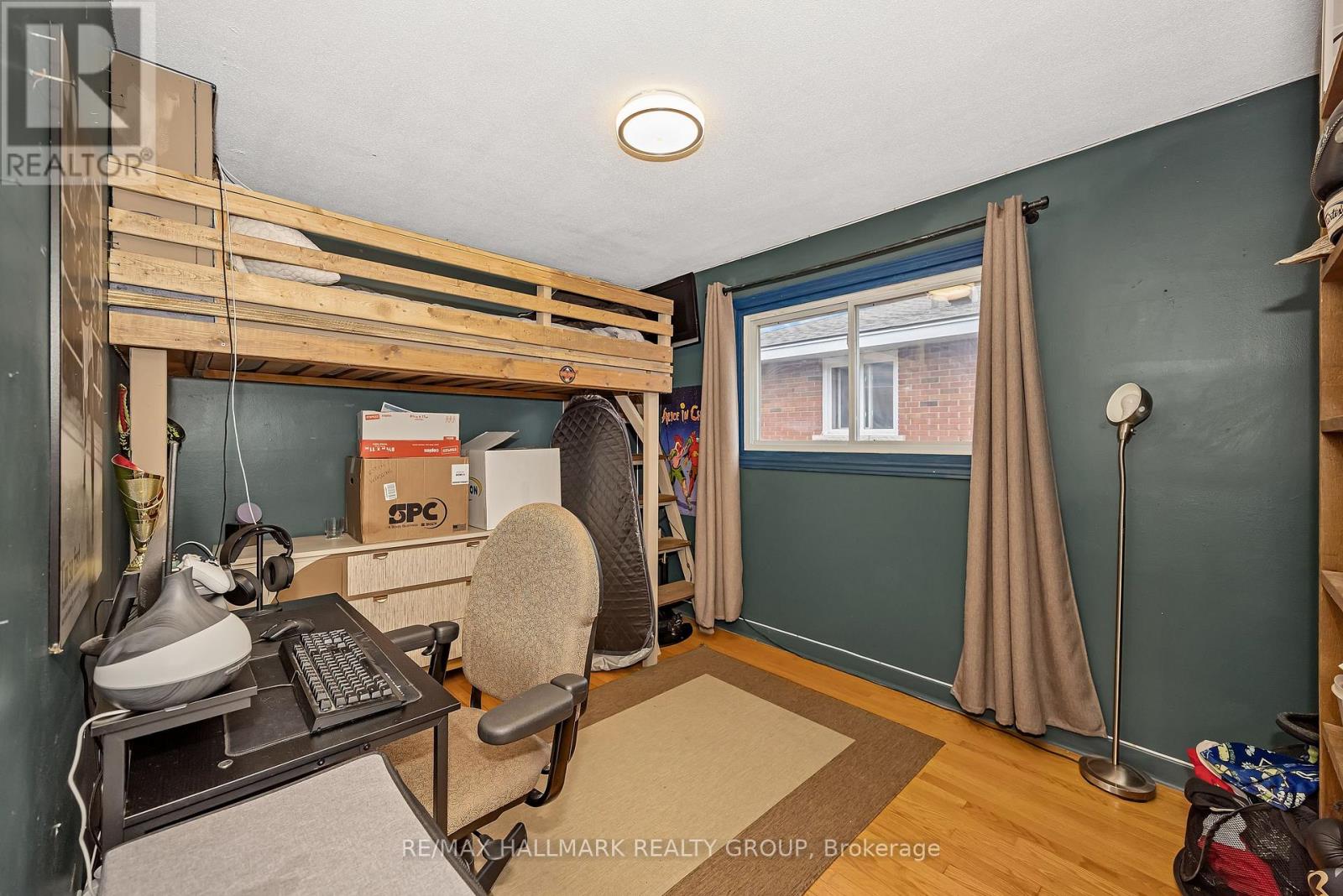 property-image