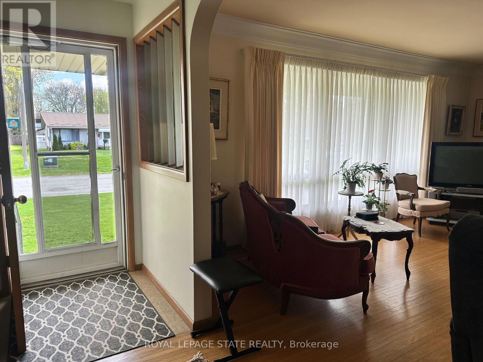 property-image