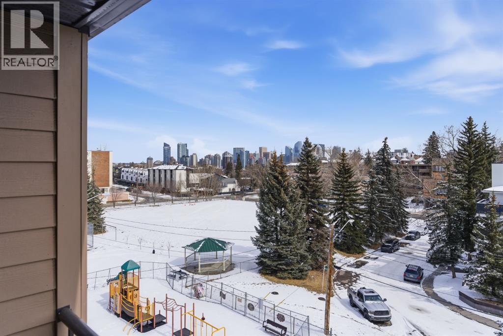 Apartment for Sale in 302, 2508 17 Street SW|Calgary, Alberta T2T4M8 4