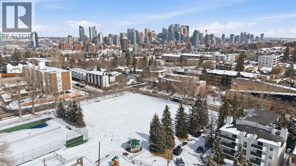 Apartment for Sale in 302, 2508 17 Street SW|Calgary, Alberta T2T4M8 5
