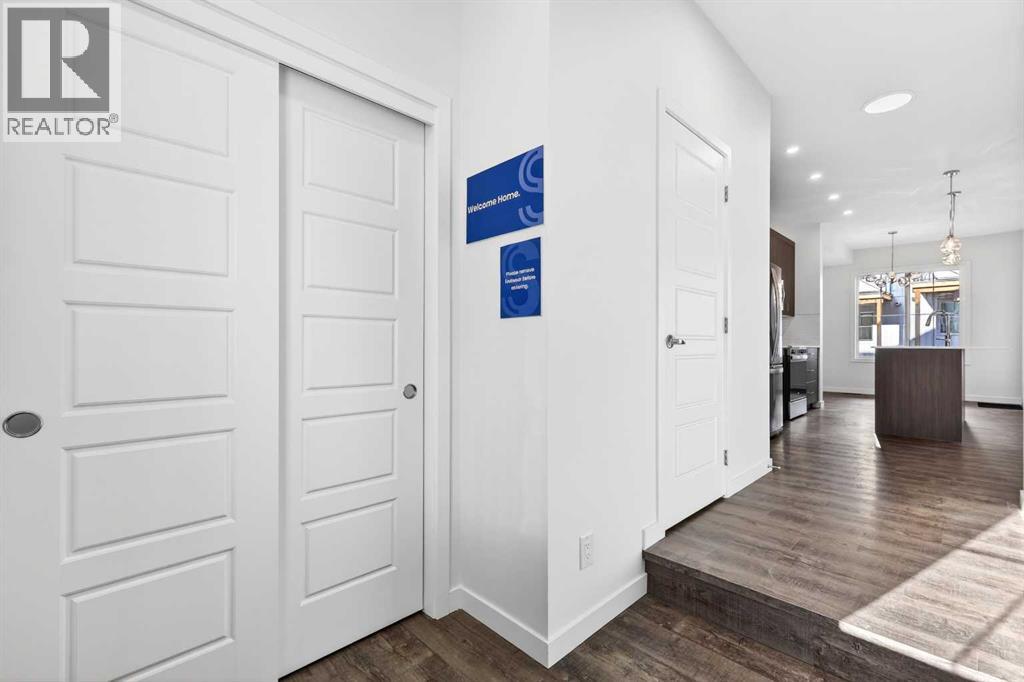 Row / Townhouse for Sale in 54 Creekside Way SW|Calgary, Alberta T2X6E2 4