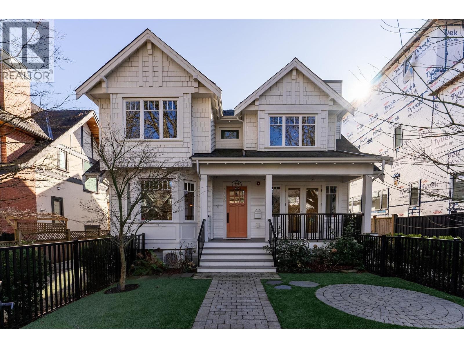 3530 W 43RD AVENUE|Vancouver, British Columbia V6N3J9